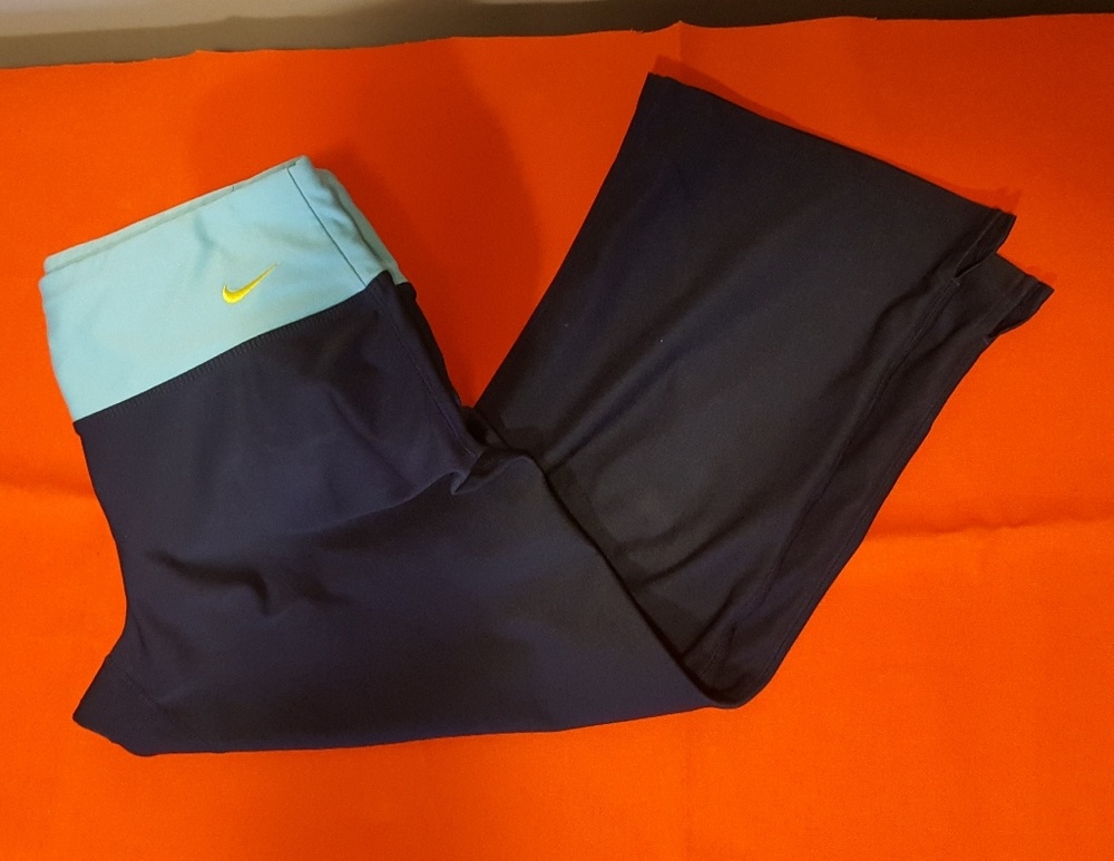 Nike fit dry pants - Picture 2 of 4